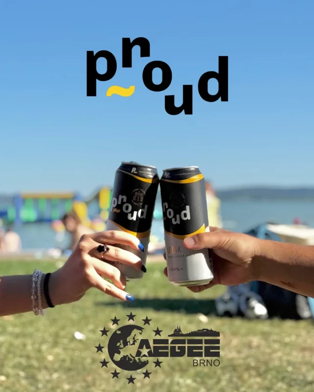 🇨🇿 Říká se, že pivo spojuje národy… a my to letos na Letní univerzitě oficiálně potvrzujeme 🍺🌍
Díky @pivoproud za partnerství a radost, kterou přinesl každý jeden plech!

🇬🇧 They say beer brings nations together… and this year’s Summer University officially proved it 🍺🌍
Thanks to @pivoproud for the partnership and for the joy in every single can!

#obratproud #pivoproud #aegeebrno #summeruniversity